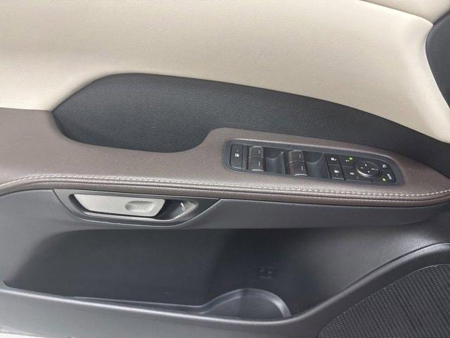 Photo of 2024 Eminent White Pearl Lexus RX 350