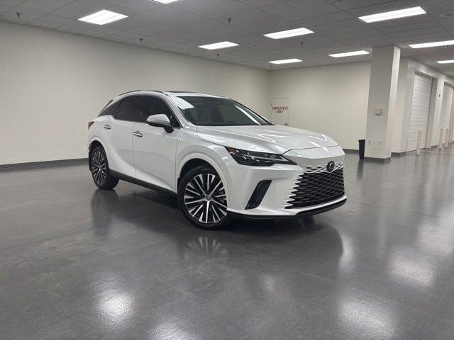 Photo of 2024 Eminent White Pearl Lexus RX 350