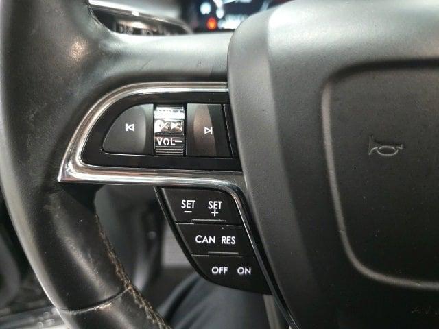Photo of 2021 Black Lincoln Nautilus