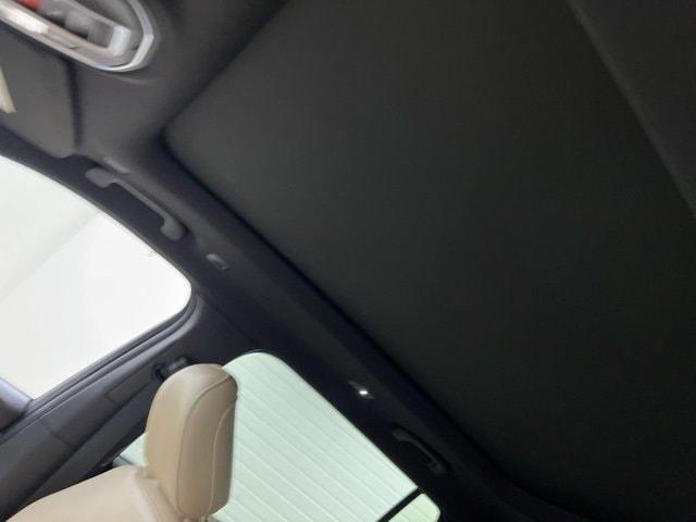 Photo of 2023 Diamond Black Jeep Grand Cherokee L