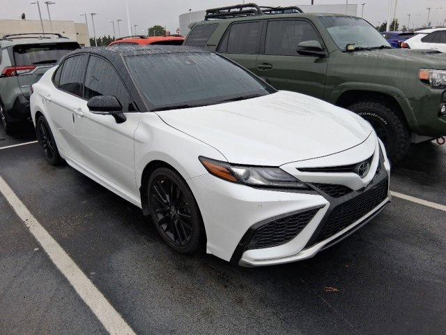 Photo of 2023 Wind Chill Pearl / Midnight Black Metallic Toyota Camry