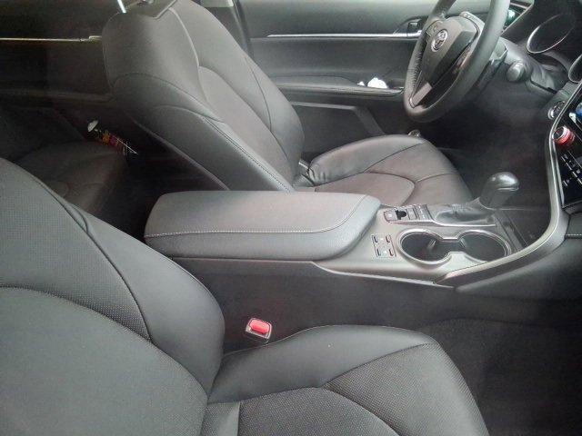 Photo of 2023 Wind Chill Pearl / Midnight Black Metallic Toyota Camry
