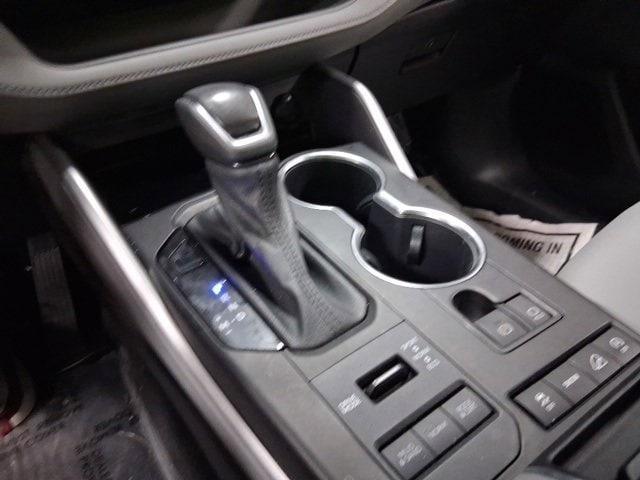 Photo of 2022 Magnetic Gray Metallic Toyota Highlander