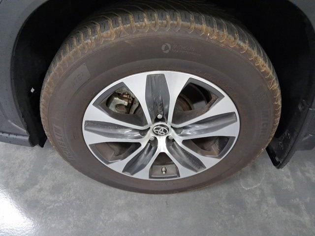 Photo of 2022 Magnetic Gray Metallic Toyota Highlander