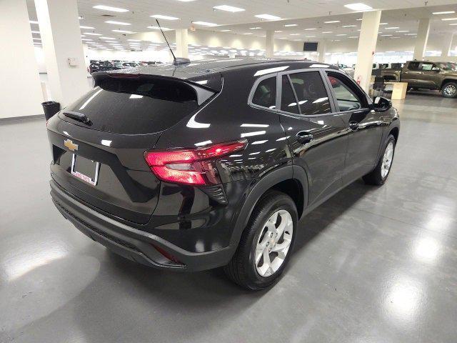 Photo of 2025 Mosaic Black Metallic Chevrolet Trax