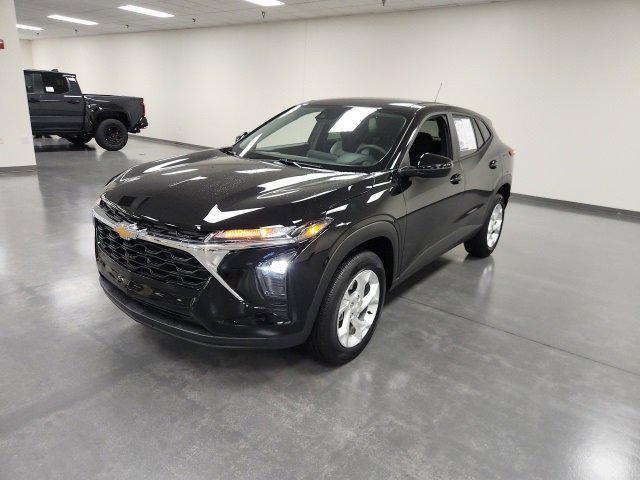 Photo of 2025 Mosaic Black Metallic Chevrolet Trax