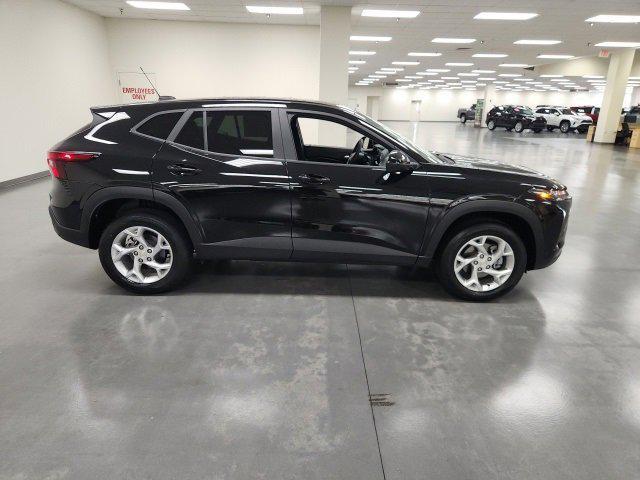 Photo of 2025 Mosaic Black Metallic Chevrolet Trax
