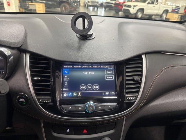 Photo of 2018 Summit White Chevrolet Trax