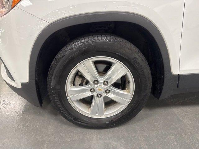 Photo of 2018 Summit White Chevrolet Trax