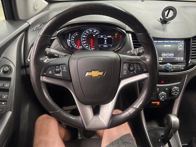 Photo of 2018 Summit White Chevrolet Trax