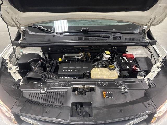 Photo of 2018 Summit White Chevrolet Trax