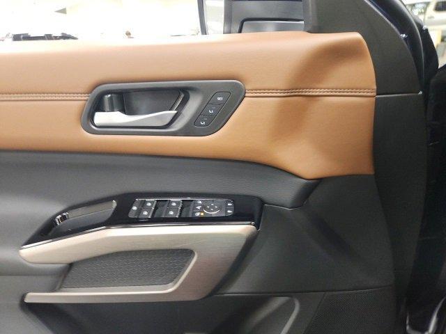 Photo of 2025 Deep Ocean Blue Nissan Pathfinder