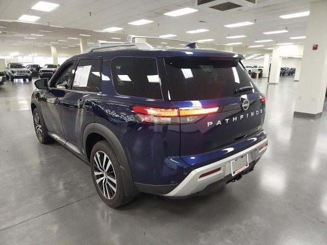 Photo of 2025 Deep Ocean Blue Nissan Pathfinder