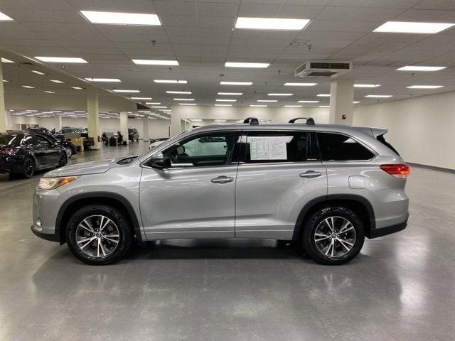 Photo of 2017 Celestial Silver Metallic Toyota Highlander