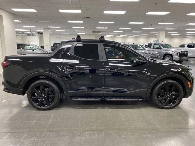 Photo of 2024 Phantom Black Hyundai SANTA CRUZ