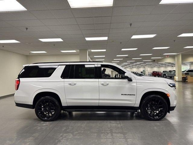 Photo of 2023 Summit White Chevrolet Suburban