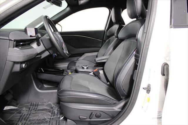 Photo of 2022 Star White Metallic Tri-Coat Ford Mustang Mach-E