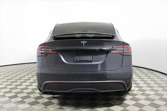 Photo of 2022 Gray Tesla Model X