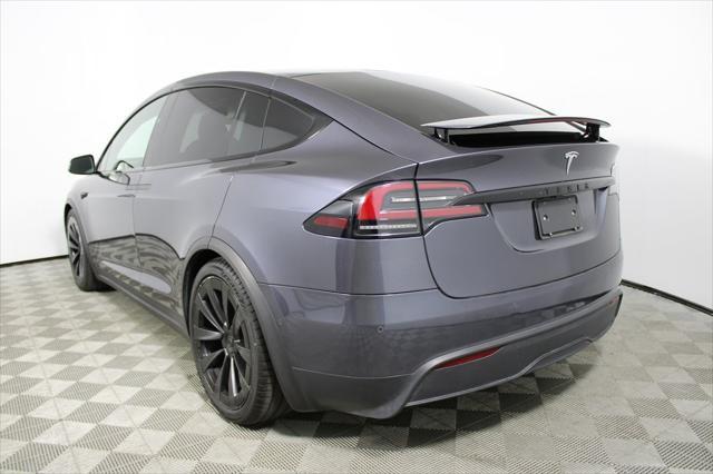 Photo of 2022 Gray Tesla Model X