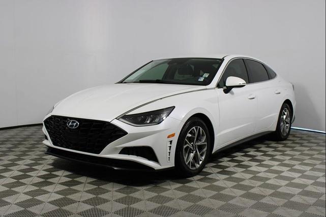 Photo of 2020 Quartz White Hyundai SONATA