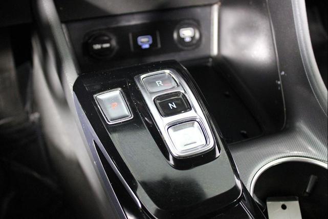 Photo of 2020 Quartz White Hyundai SONATA