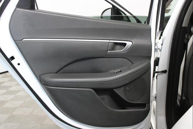 Photo of 2020 Quartz White Hyundai SONATA