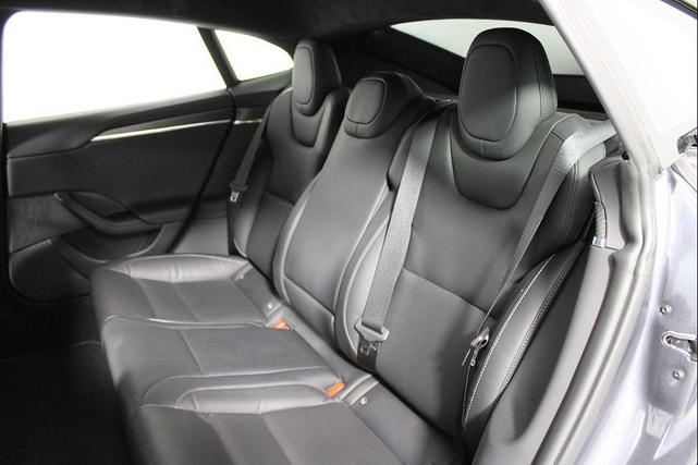 Photo of 2021 Gray Tesla Model S