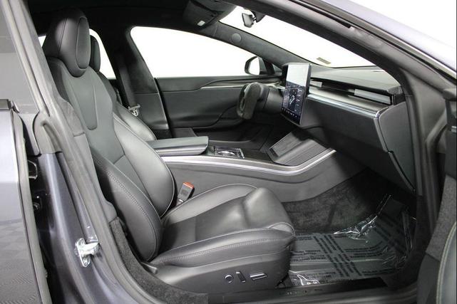 Photo of 2021 Gray Tesla Model S