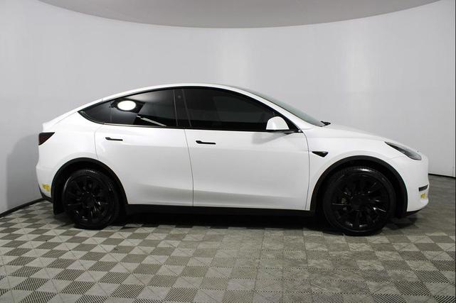 Photo of 2022 Pearl White Multi-Coat Tesla Model Y