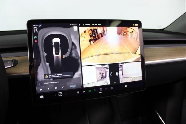 Photo of 2022 Pearl White Multi-Coat Tesla Model Y