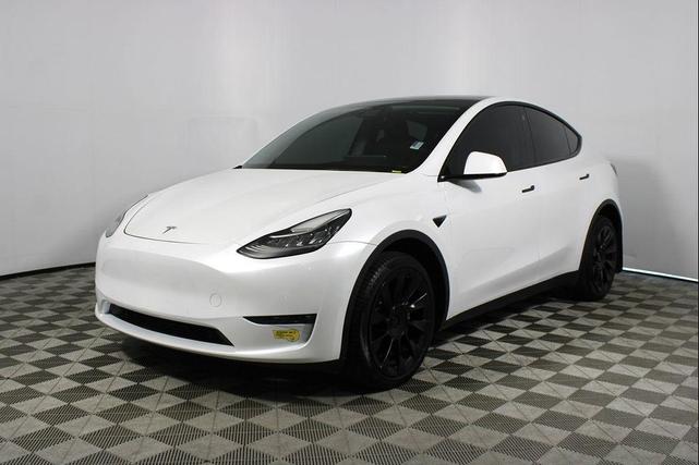 Photo of 2022 Pearl White Multi-Coat Tesla Model Y