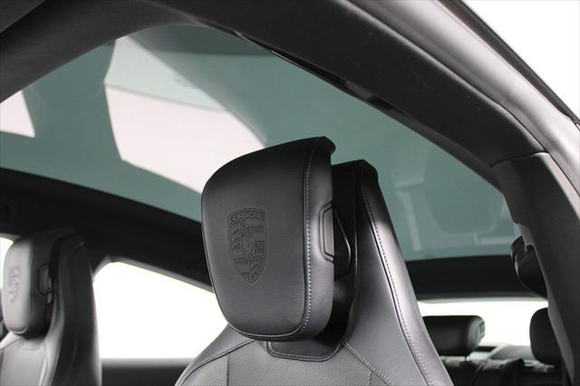 Photo of 2022 Blue Porsche Taycan