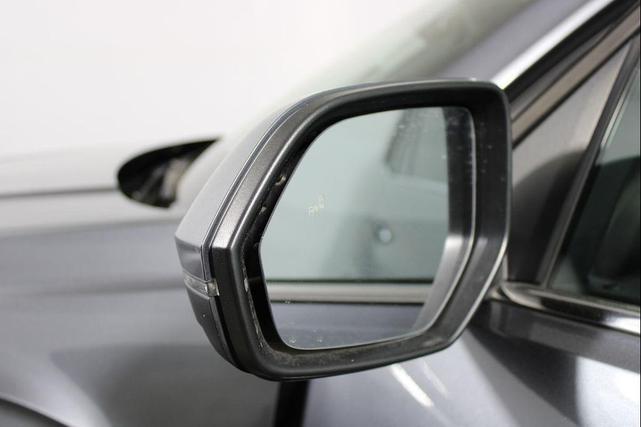 Photo of 2021 Gray Volkswagen Atlas Cross Sport