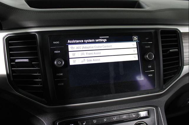 Photo of 2021 Gray Volkswagen Atlas Cross Sport
