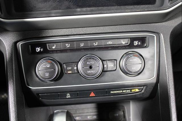 Photo of 2021 Gray Volkswagen Atlas Cross Sport