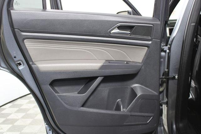 Photo of 2021 Gray Volkswagen Atlas Cross Sport