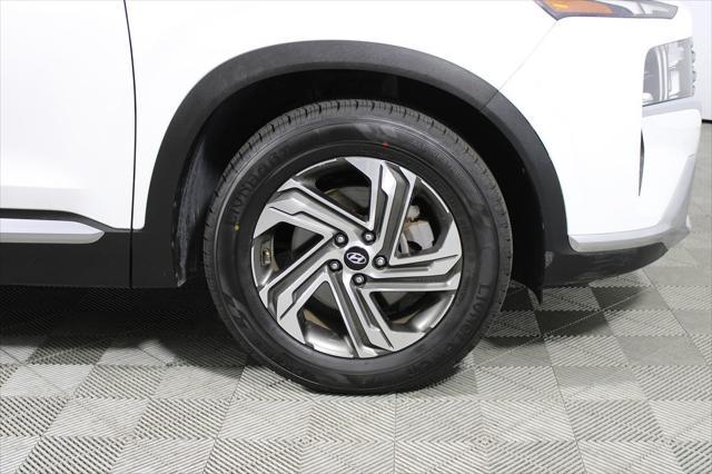 Photo of 2022 Quartz White Hyundai SANTA FE