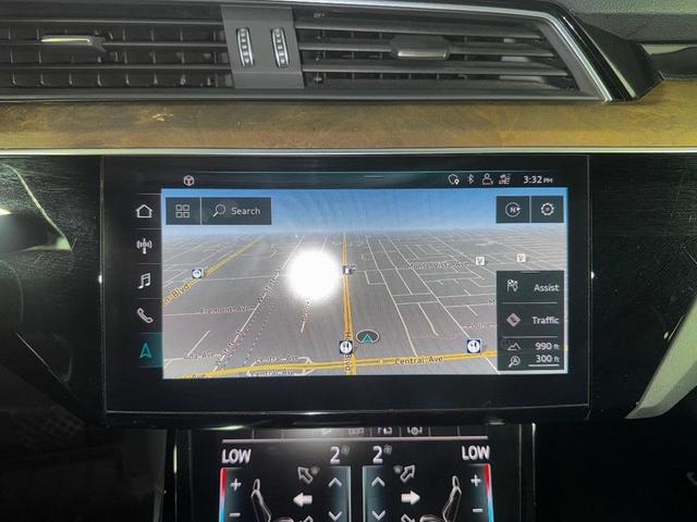Photo of 2020 Manhattan Gray Metallic Audi e-tron Sportback