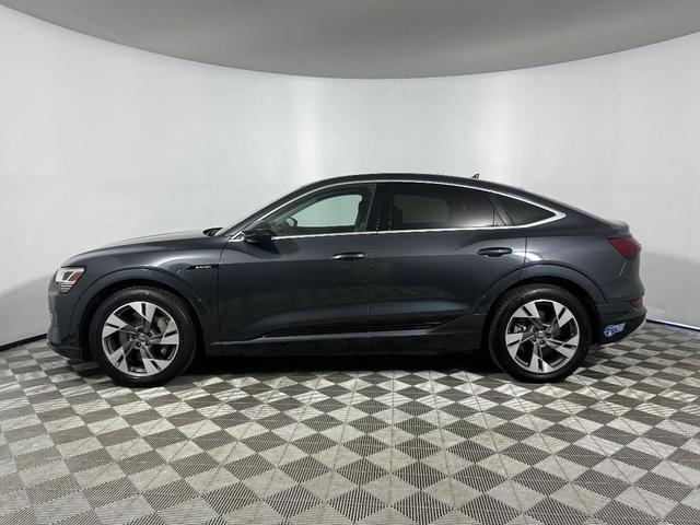 Photo of 2020 Manhattan Gray Metallic Audi e-tron Sportback