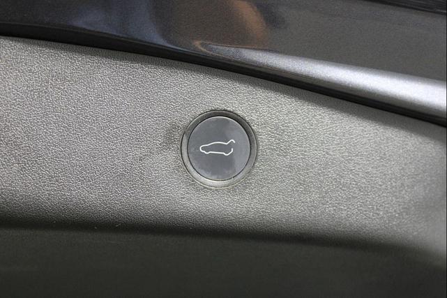 Photo of 2021 Gray Tesla Model 3