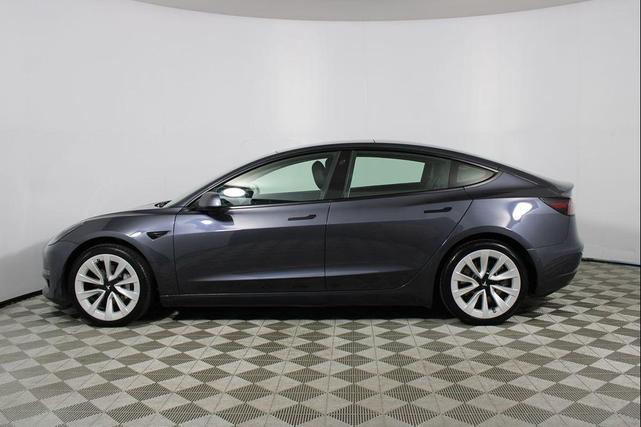 Photo of 2021 Gray Tesla Model 3