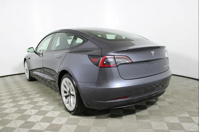 Photo of 2021 Gray Tesla Model 3