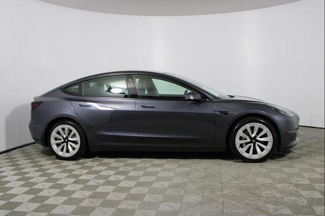Photo of 2021 Gray Tesla Model 3