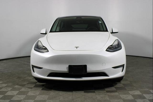 Photo of 2023 Pearl White Multi-Coat Tesla Model Y