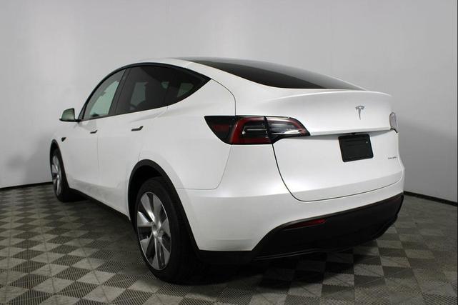 Photo of 2023 Pearl White Multi-Coat Tesla Model Y