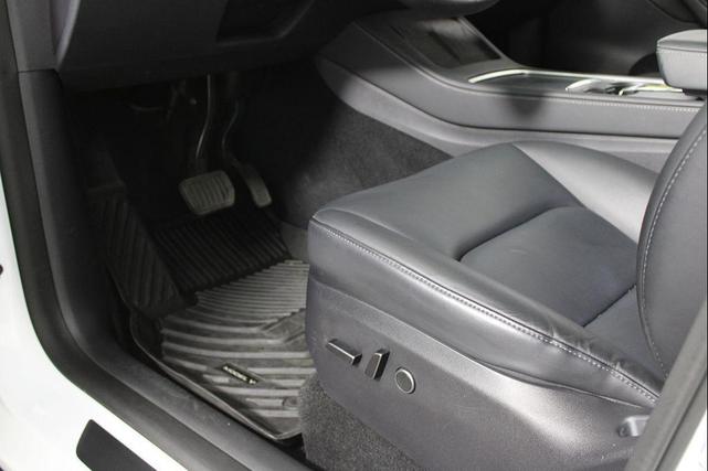 Photo of 2023 Pearl White Multi-Coat Tesla Model Y