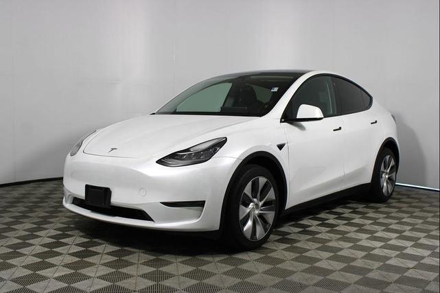 Photo of 2023 Pearl White Multi-Coat Tesla Model Y