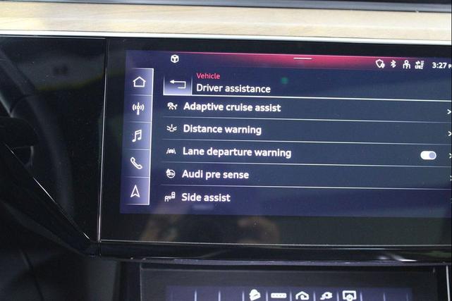 Photo of 2024 Glacier White Metallic Audi Q8 e-tron