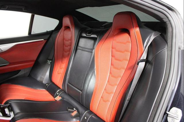 Photo of 2022 Carbon Black Metallic BMW 840