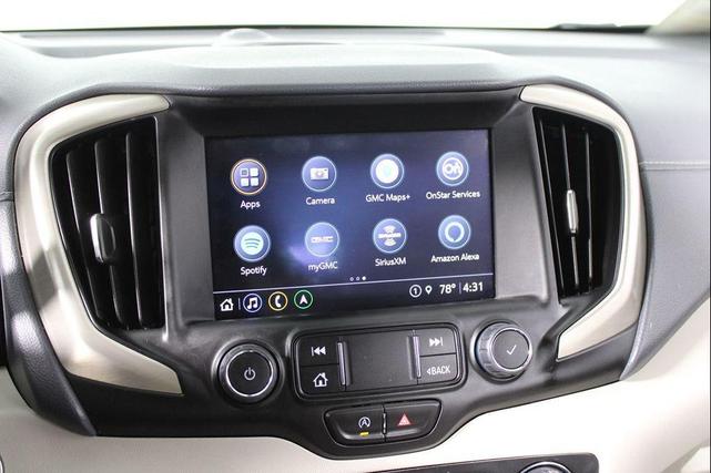Photo of 2022 Summit White GMC Terrain